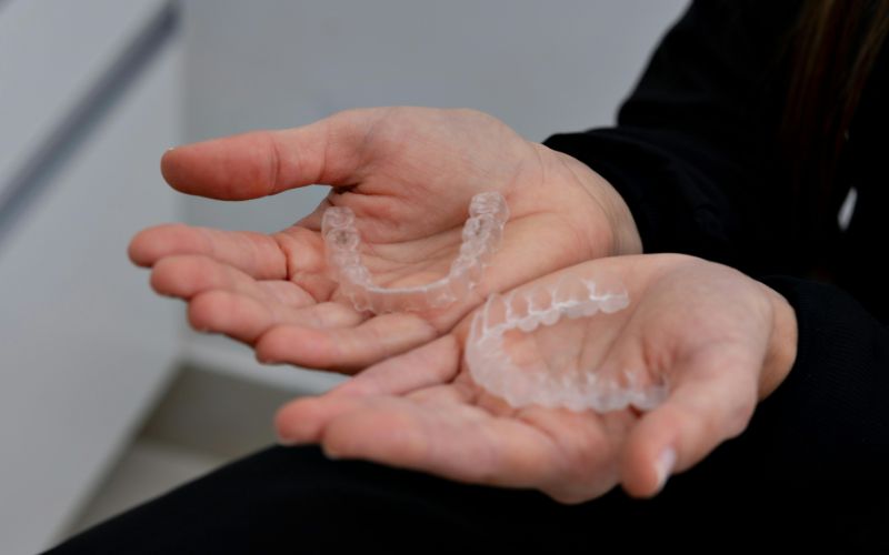 Can Invisalign Close Gaps Between Teeth?